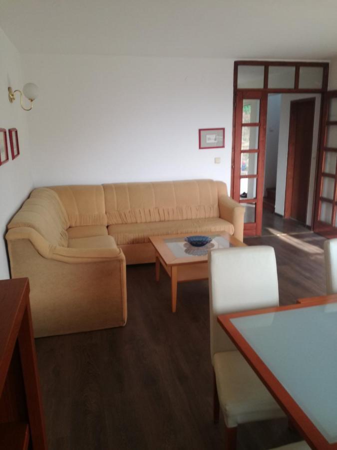 Fiar Apartment ซาราเยโว ภายนอก รูปภาพ